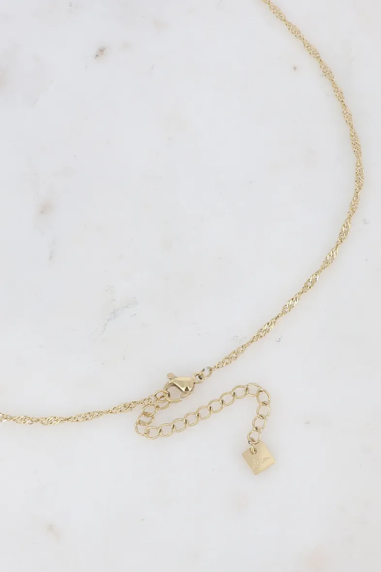 Halskette – gedrehte Kette mit Stern und Kristallmedaillon