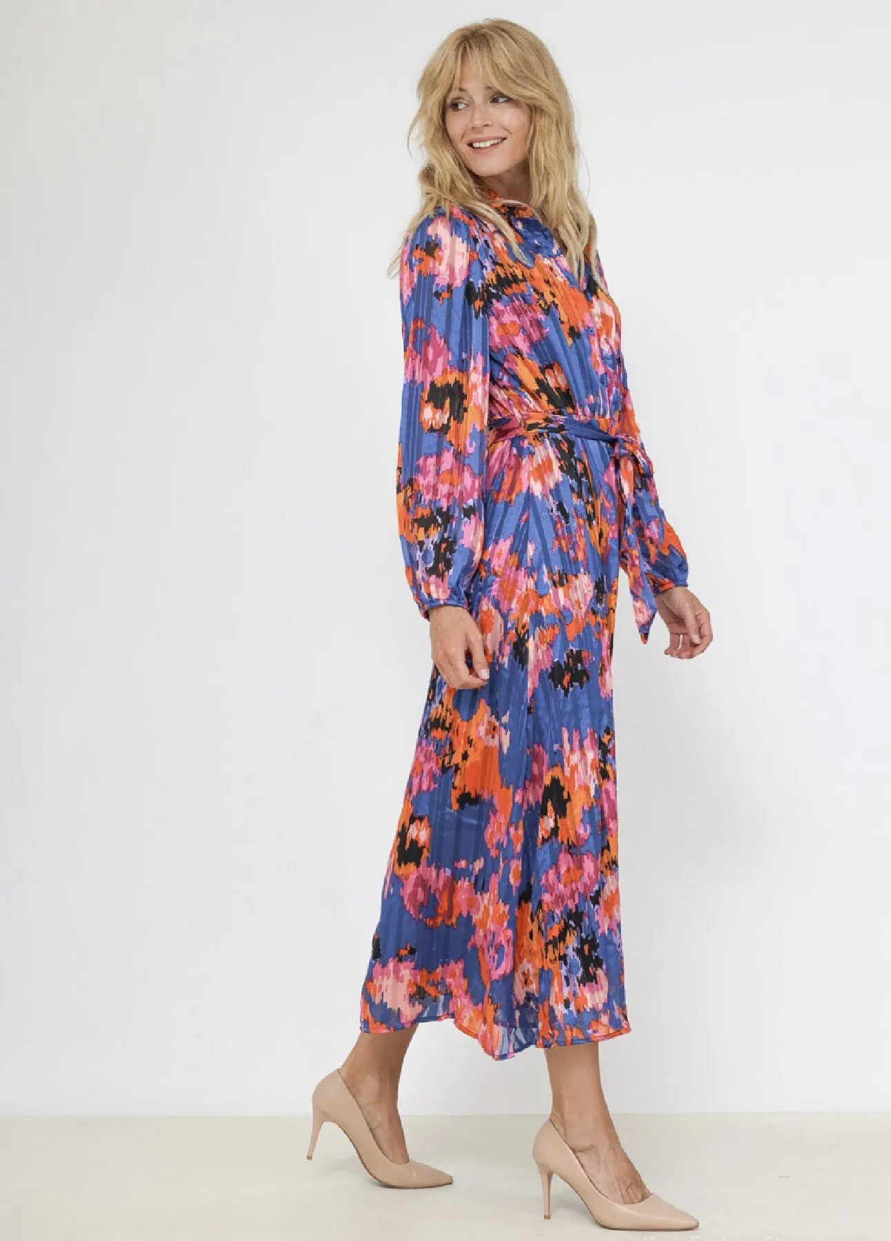 Langes Kleid mit Aufdruck