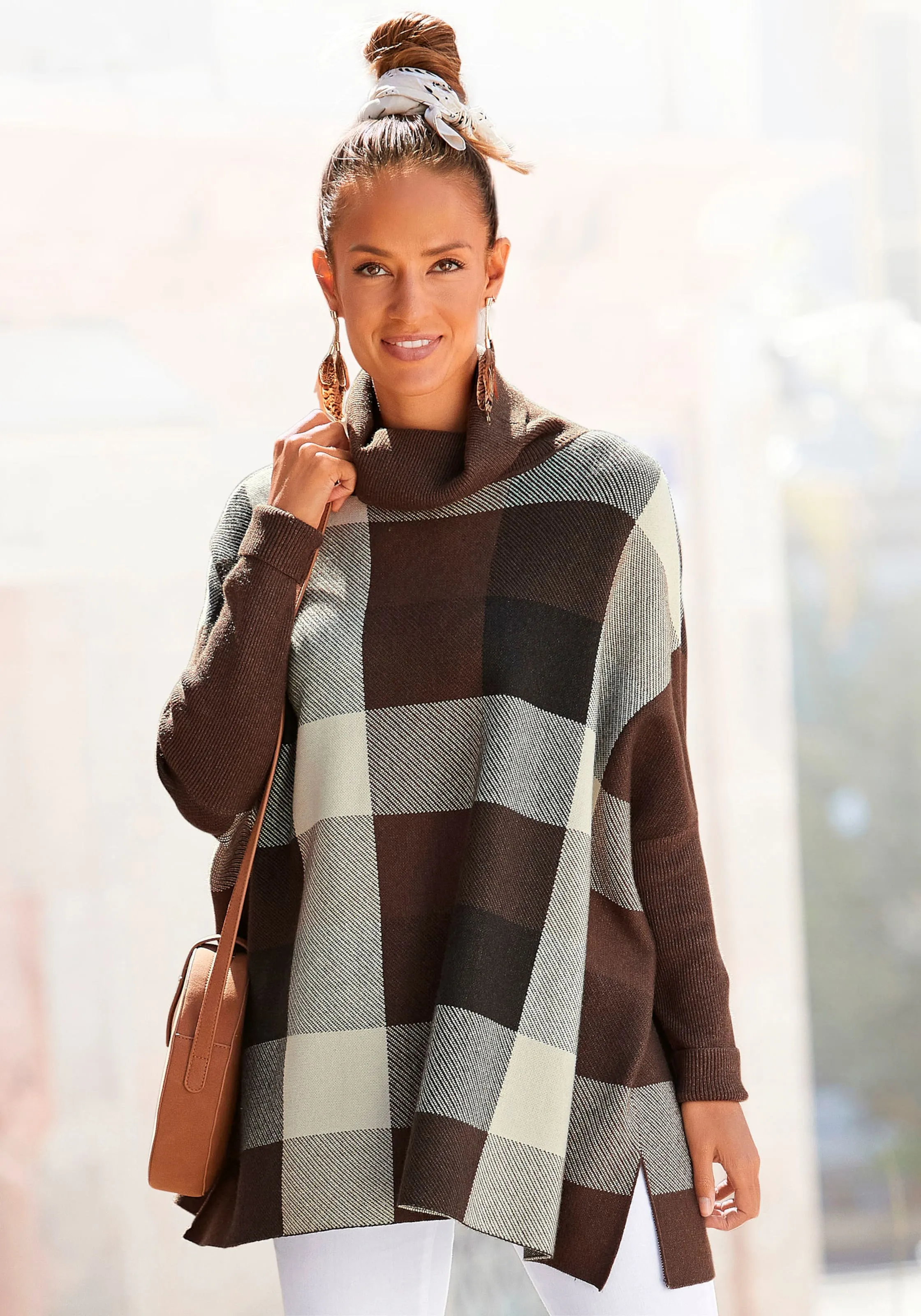 LASCANA Rollkragenpullover in braun-kariert