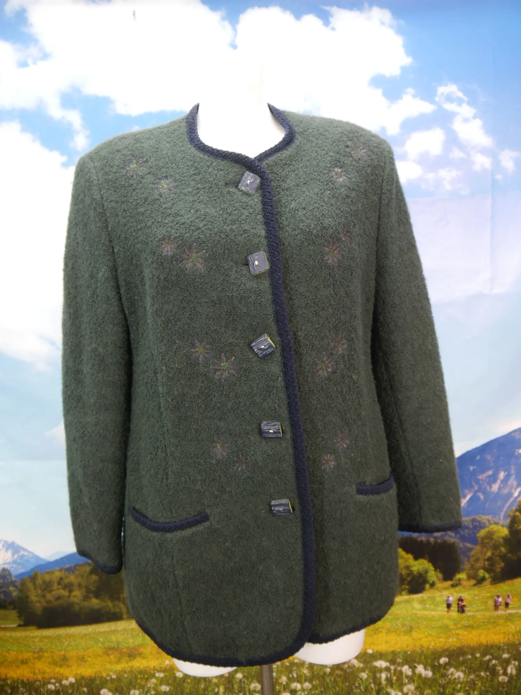 Meico Landhaus Look grüne Jacke mit Stickerei fesche Trachtenjacke Jacke Gr.40