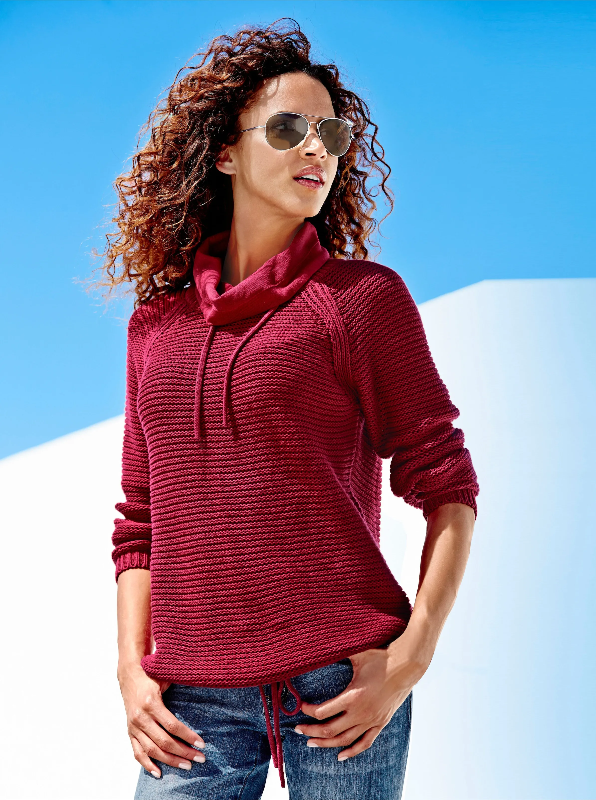 Rollkragenpullover in himbeerrot